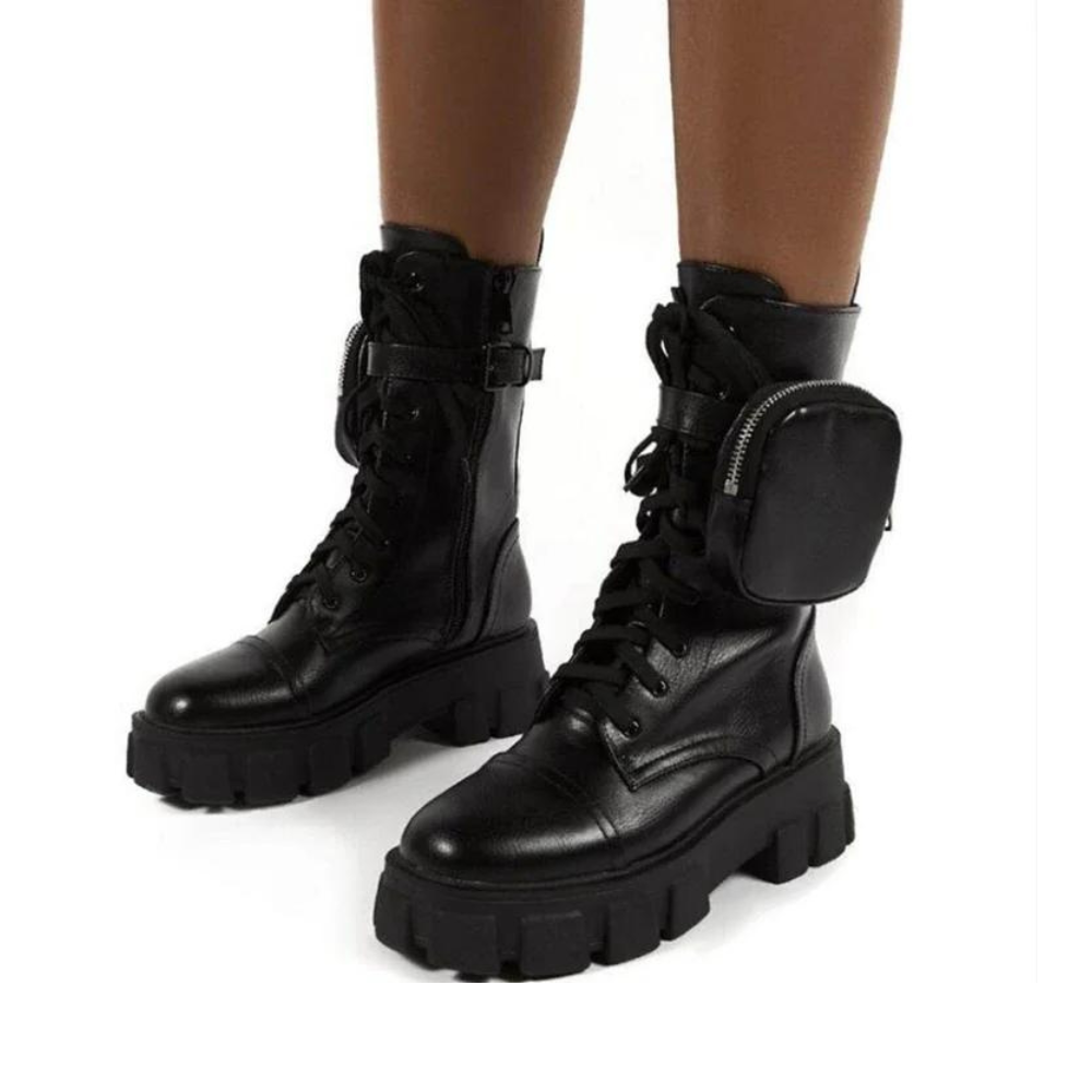 Bota Conturno com Pochete Lateral