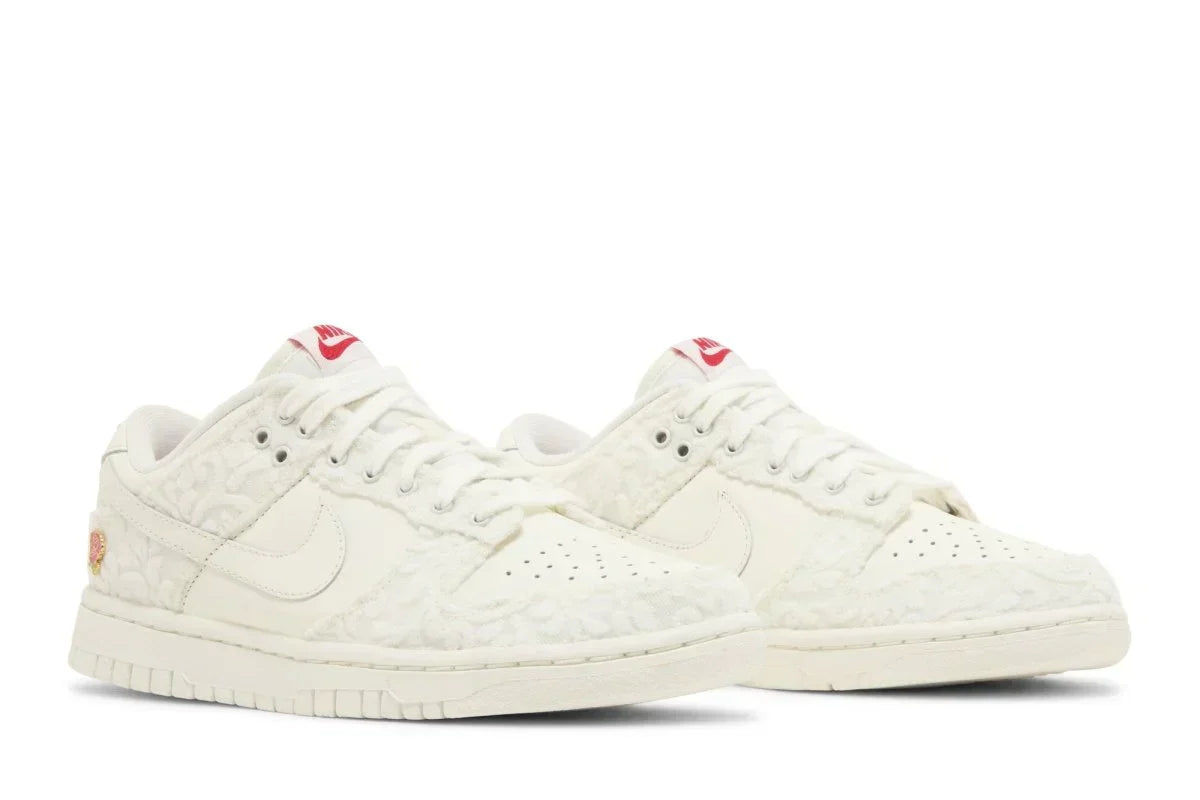 Nike Dunk Low Give Her Flowers Branco