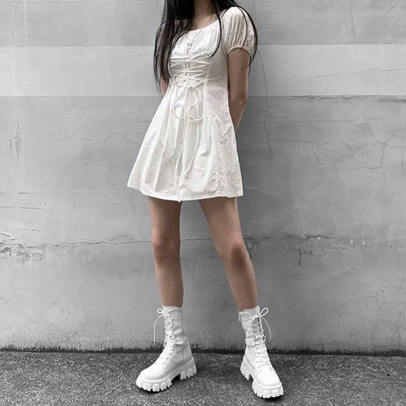 Bota Feminina Cano Médio Cadarço e Zíper com Plataforma Confortável - (Promoção de Inverno 2025)