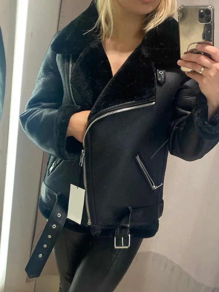 Casaco Feminino Acolchoado Faux com Golaerno