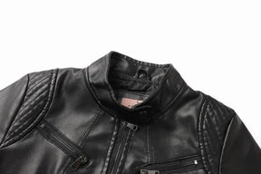 Jaqueta Feminina Slim Black Luxe com Gola Alta Estilo Motociclista