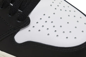 Air Jordan 1 Retro High OG Black Toe Reimagined Vermelho