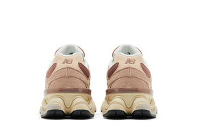 New Balance 9060 Sparrow Flat Taupe Marrom