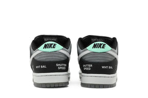 Nike SB Dunk Low VX 1000 Camcorder Cinza